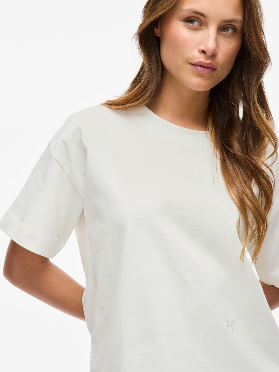 Vimonie Flower Emb t-shirt - Snow White